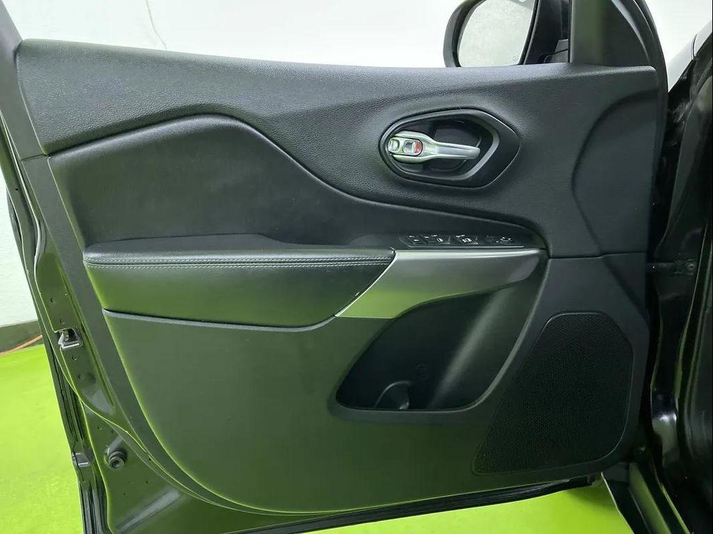 used 2019 Jeep Cherokee car, priced at $14,488