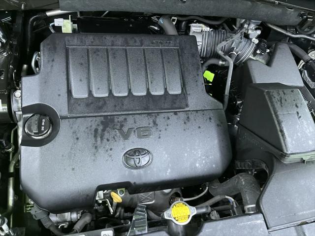 used 2014 Toyota Highlander car, priced at $17,988