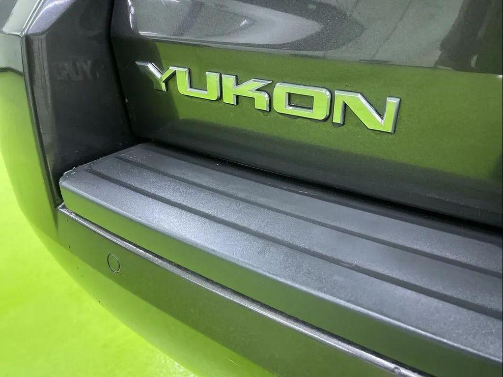 used 2018 GMC Yukon car, priced at $23,988