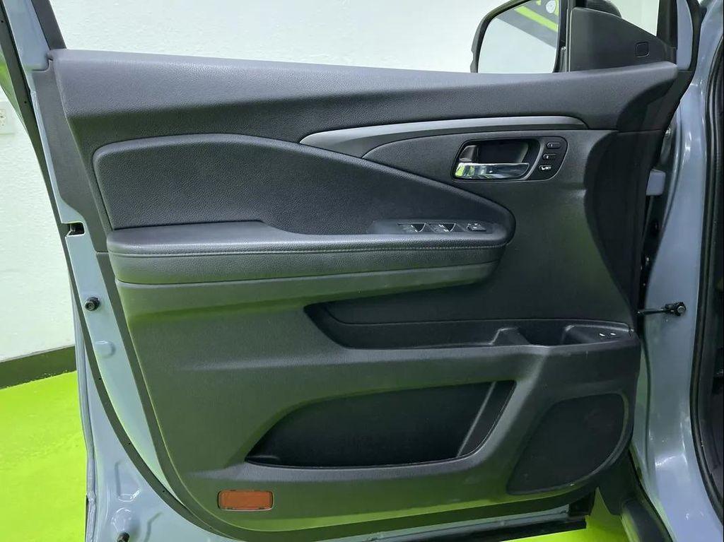 used 2022 Honda Pilot car, priced at $30,988