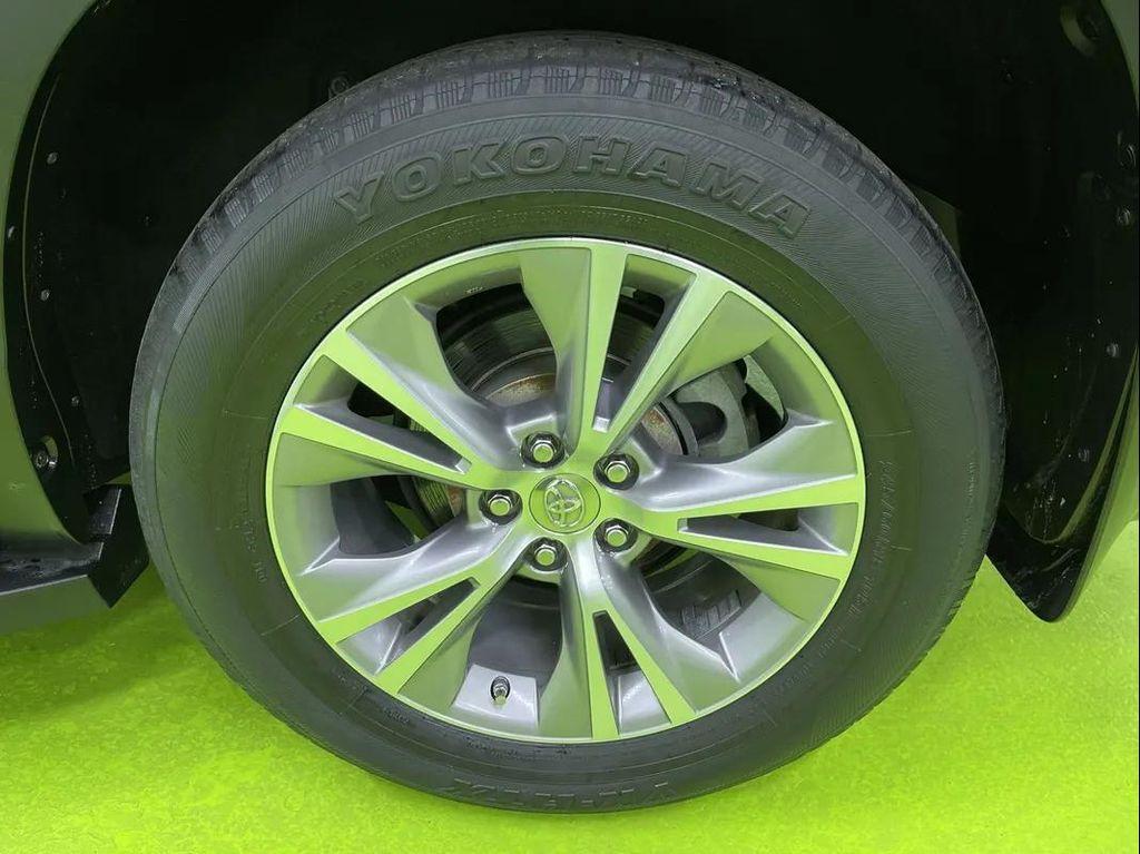 used 2015 Toyota Highlander car, priced at $19,988