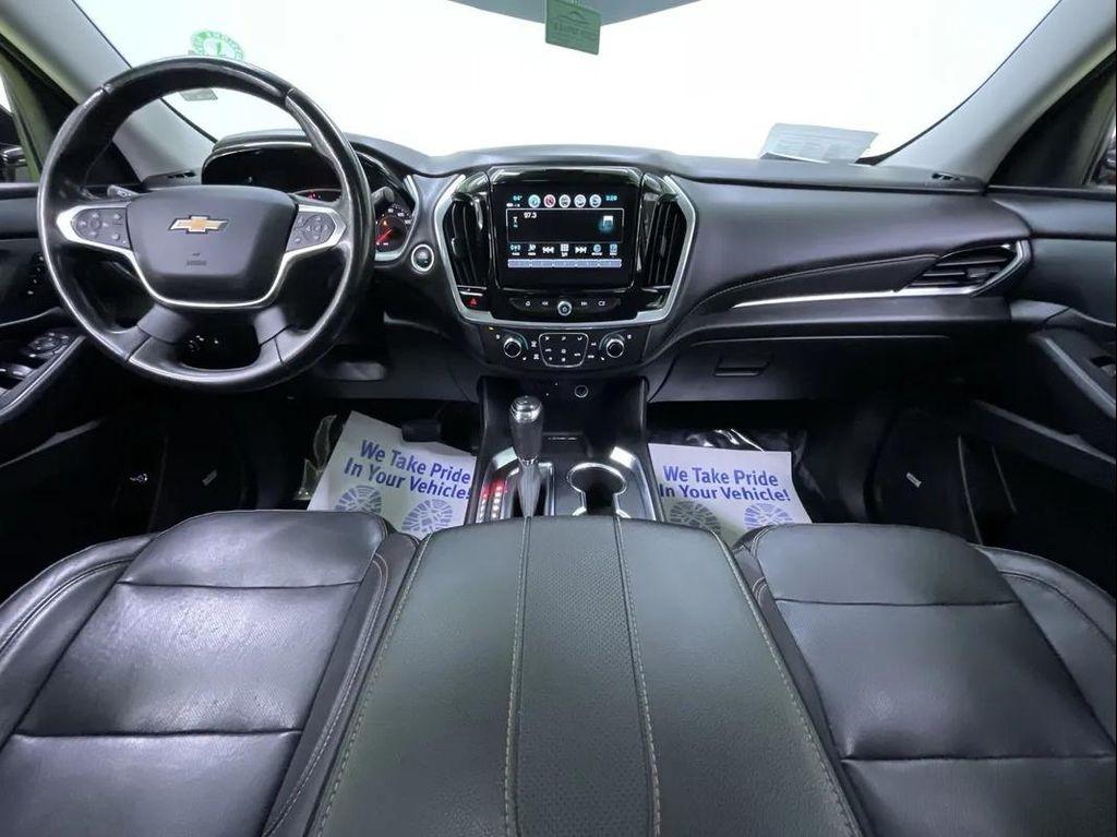 used 2019 Chevrolet Traverse car, priced at $23,988