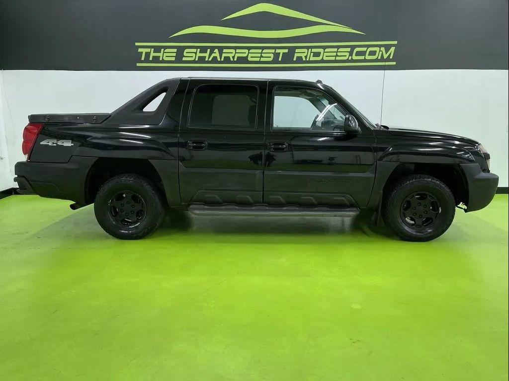 used 2004 Chevrolet Avalanche car, priced at $10,988