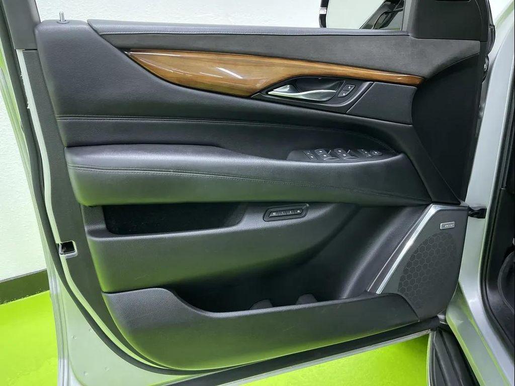 used 2017 Cadillac Escalade ESV car, priced at $25,988