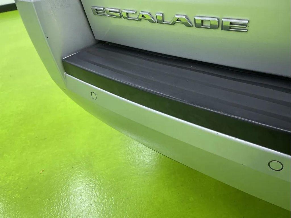 used 2017 Cadillac Escalade ESV car, priced at $25,988