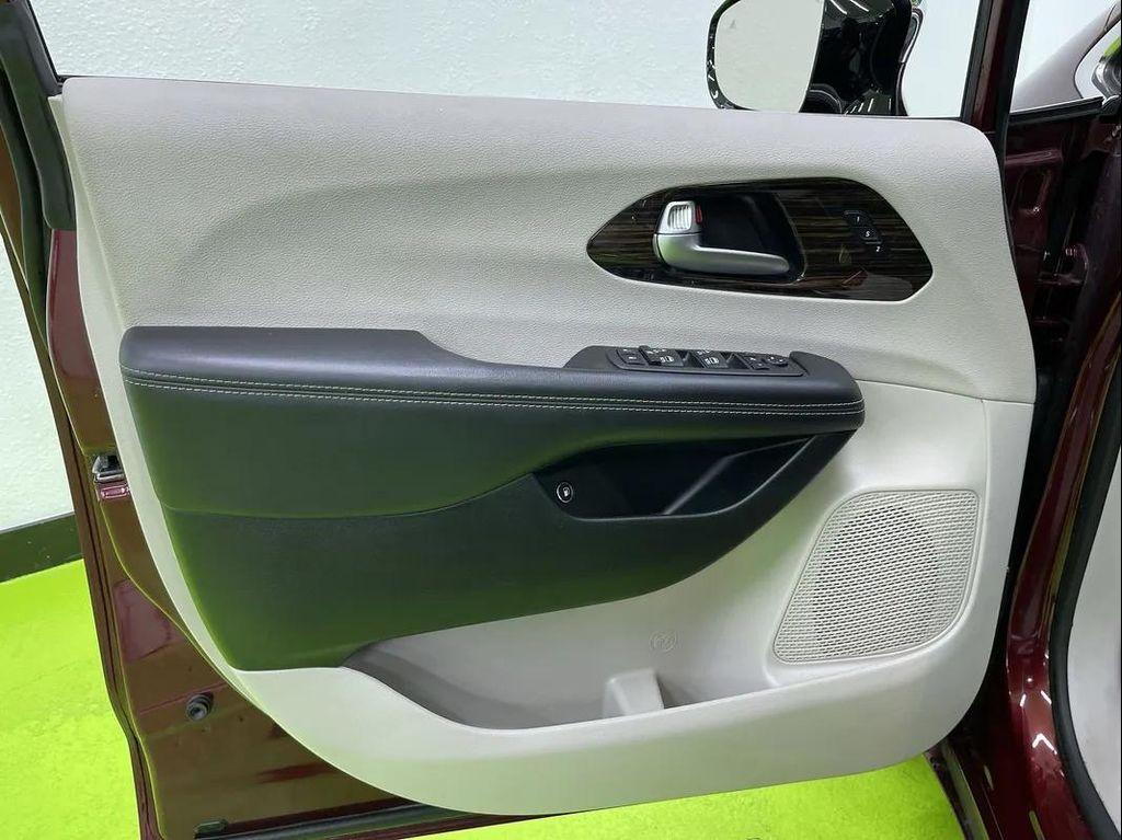 used 2023 Chrysler Pacifica Hybrid car, priced at $26,988