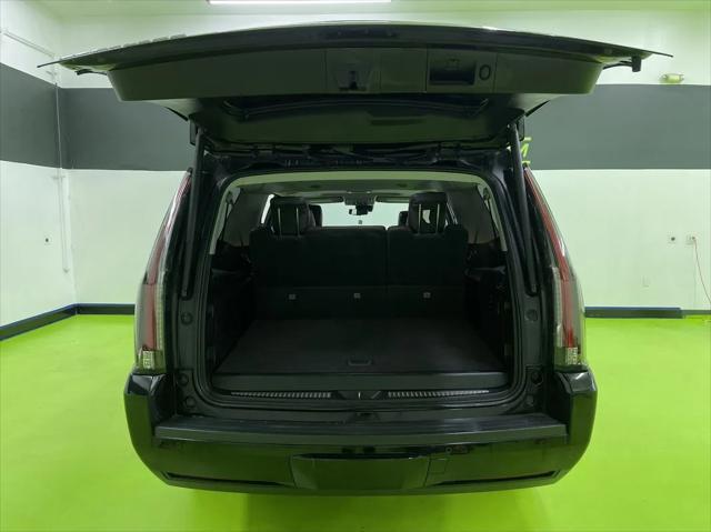 used 2018 Cadillac Escalade ESV car, priced at $28,988