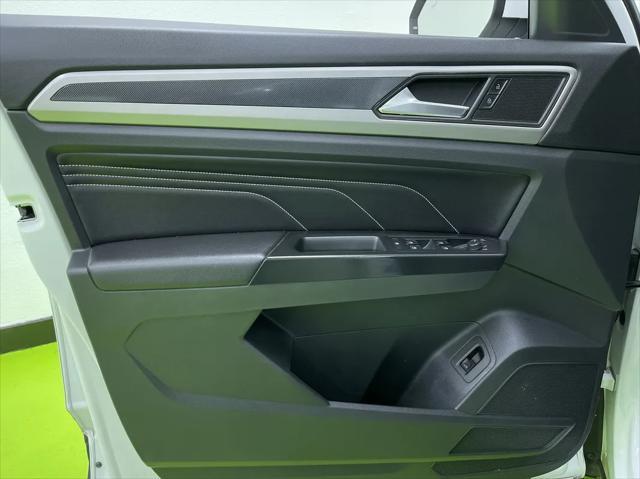 used 2020 Volkswagen Atlas Cross Sport car, priced at $20,988