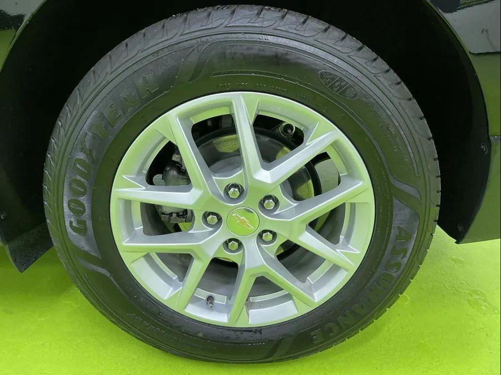 used 2023 Chevrolet Equinox car, priced at $18,988