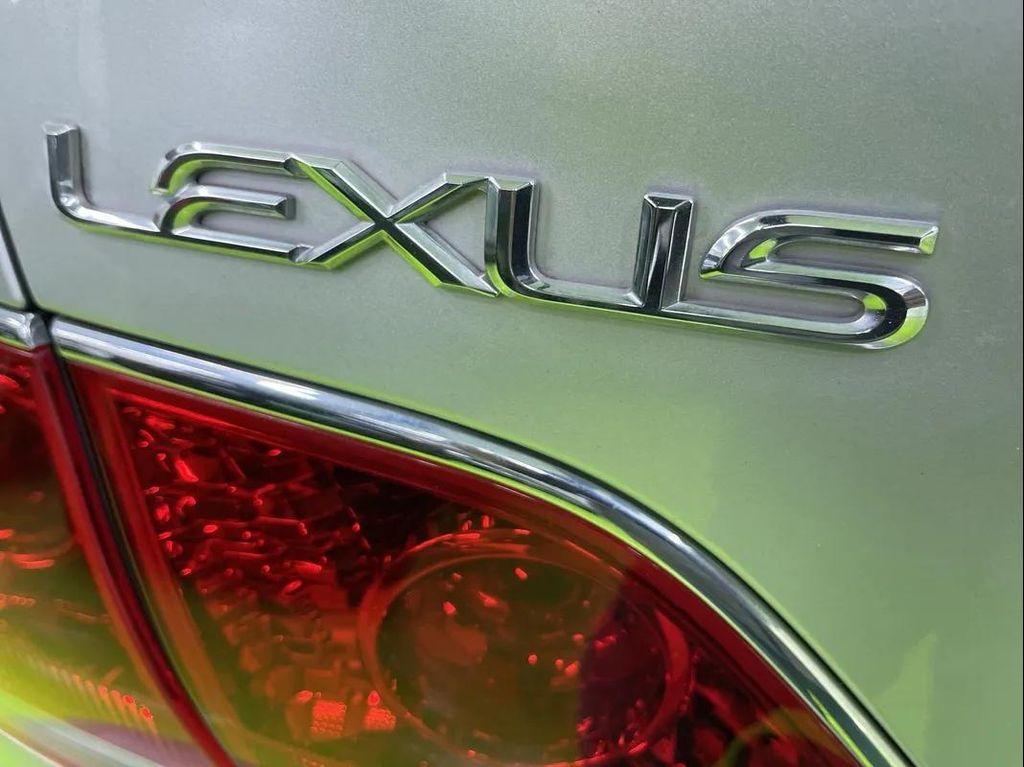 used 2005 Lexus ES 330 car, priced at $8,988