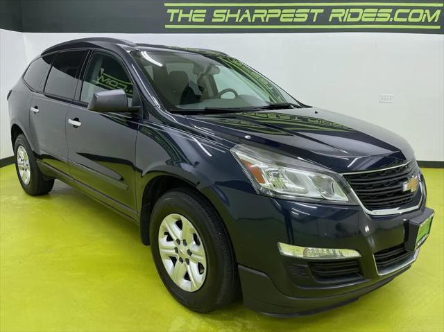 used 2015 Chevrolet Traverse car, priced at $13,988