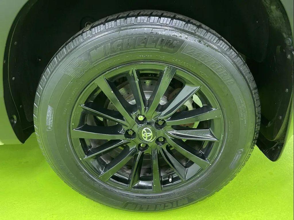 used 2017 Toyota Highlander car, priced at $21,488