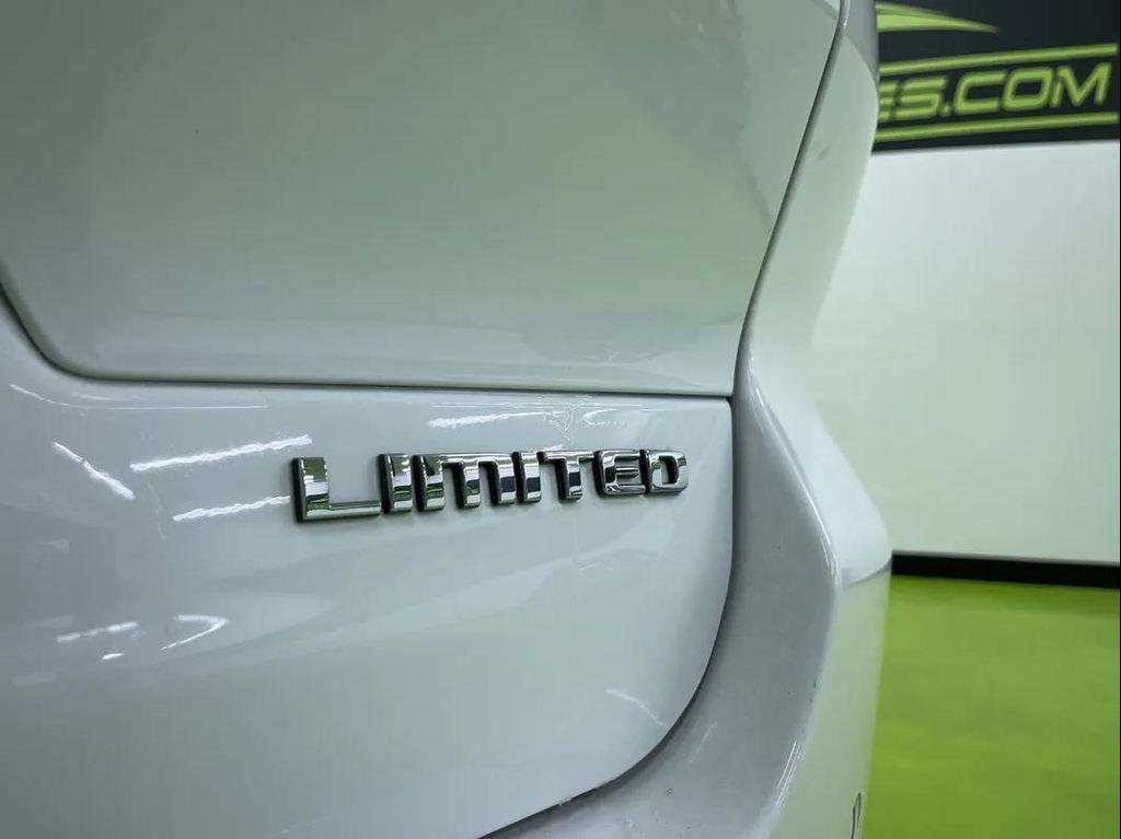 used 2023 Jeep Grand Cherokee L car, priced at $30,988