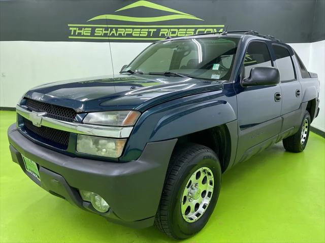 used 2005 Chevrolet Avalanche car, priced at $7,988