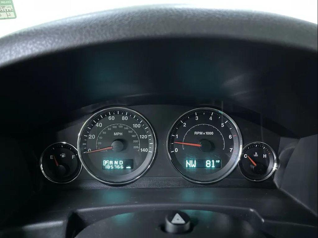used 2007 Jeep Commander car, priced at $3,488