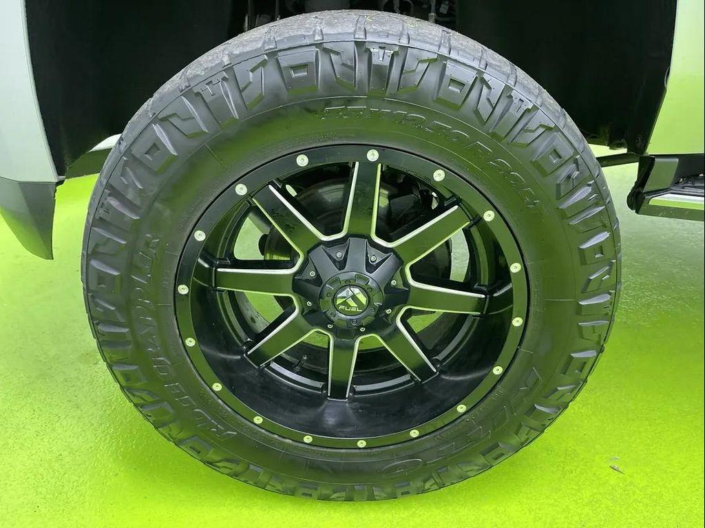 used 2019 GMC Yukon XL car, priced at $31,988