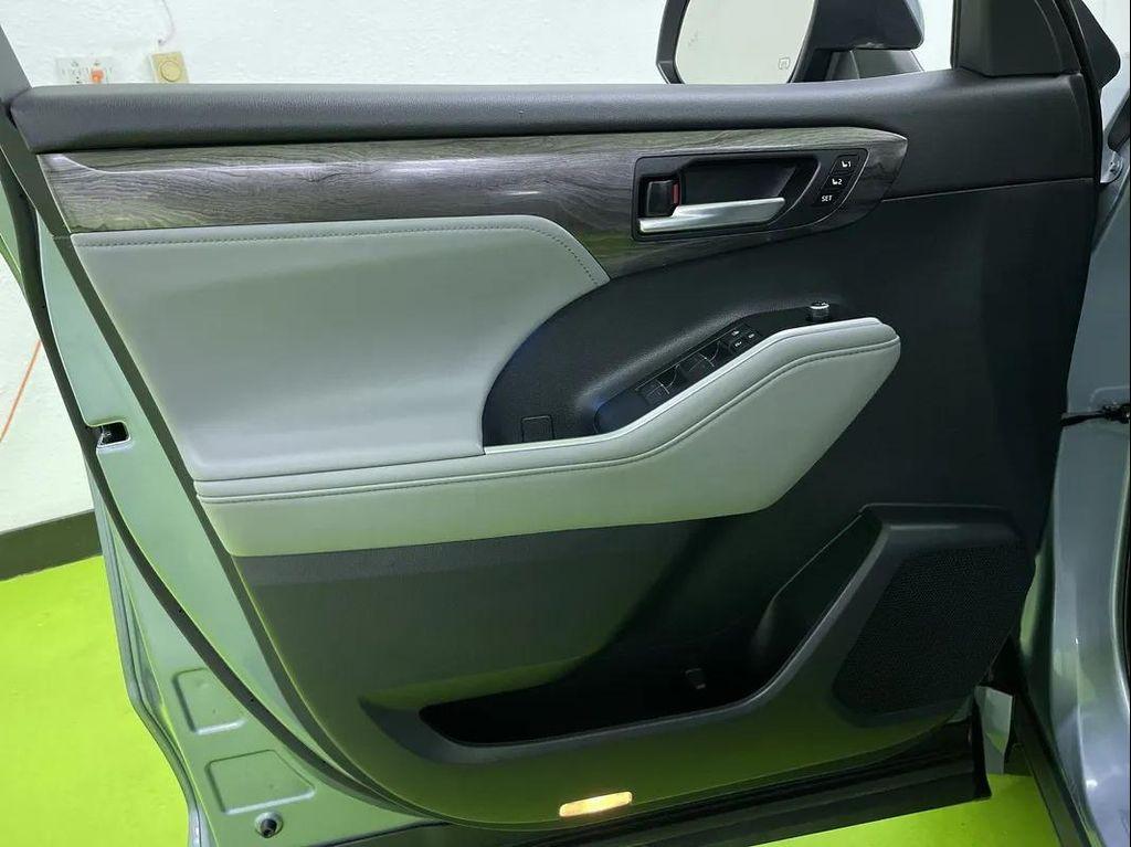 used 2021 Toyota Highlander car, priced at $36,988