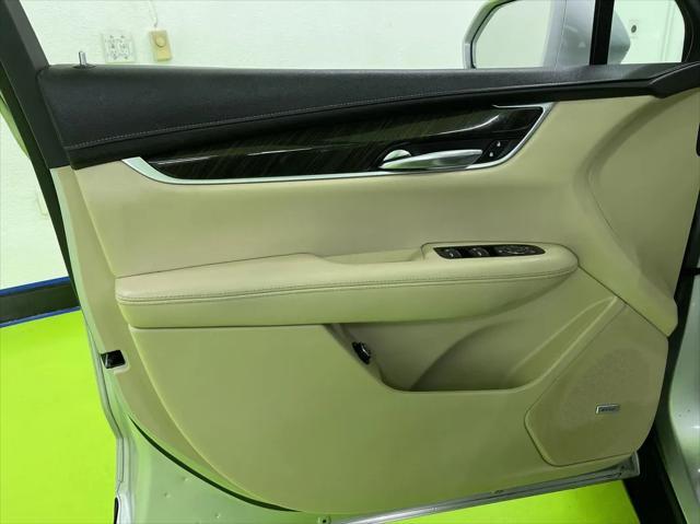 used 2019 Cadillac XT5 car, priced at $20,988