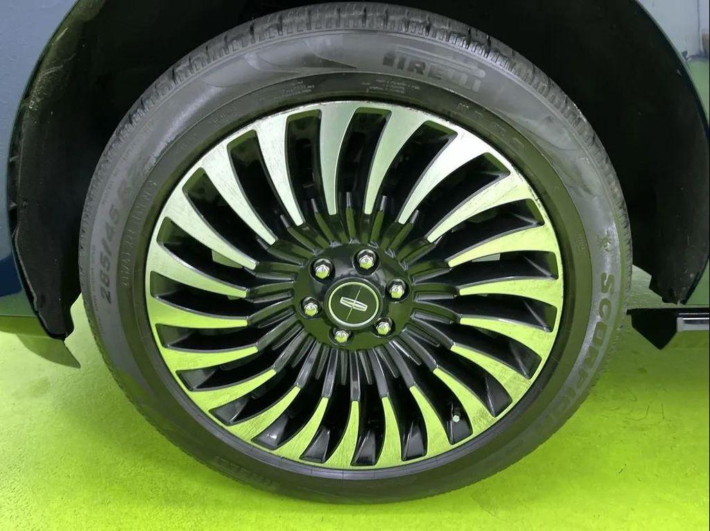 used 2019 Lincoln Navigator car, priced at $34,988