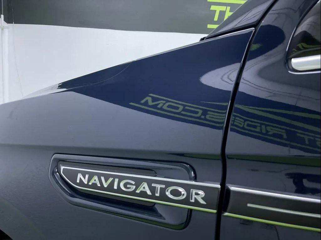 used 2019 Lincoln Navigator car, priced at $34,988