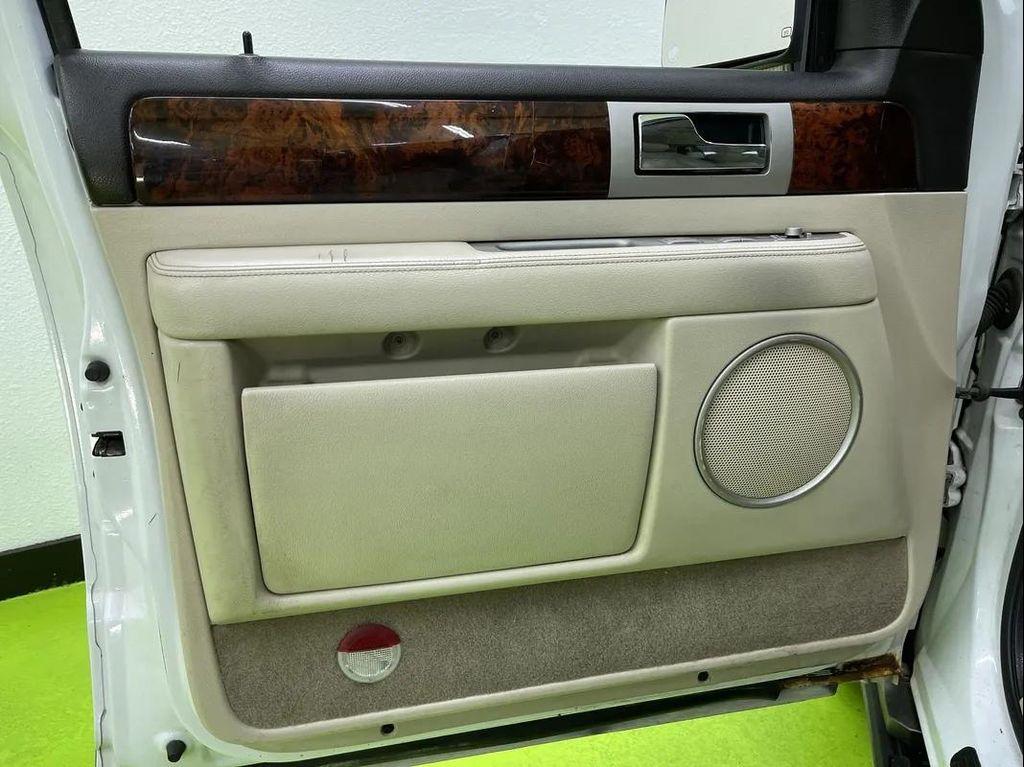 used 2003 Lincoln Navigator car, priced at $3,488