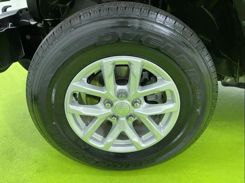 used 2023 Jeep Gladiator car, priced at $30,988