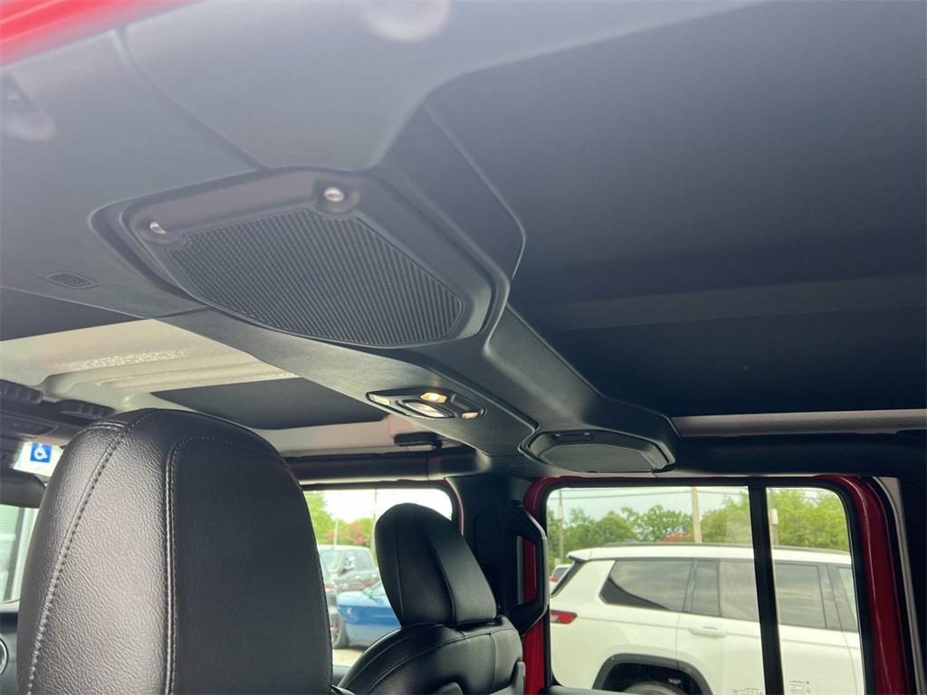 used 2020 Jeep Gladiator car, priced at $31,399