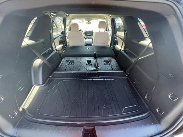 used 2022 Chevrolet Traverse car, priced at $28,999