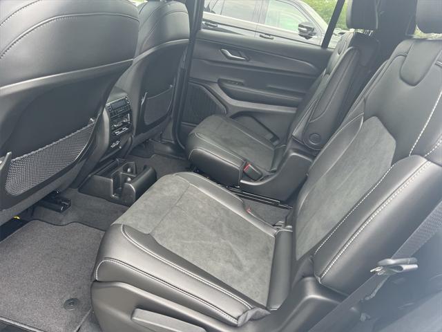 new 2025 Jeep Grand Cherokee L car, priced at $43,856