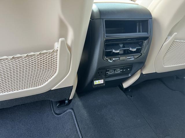 new 2025 Jeep Grand Cherokee car, priced at $48,936