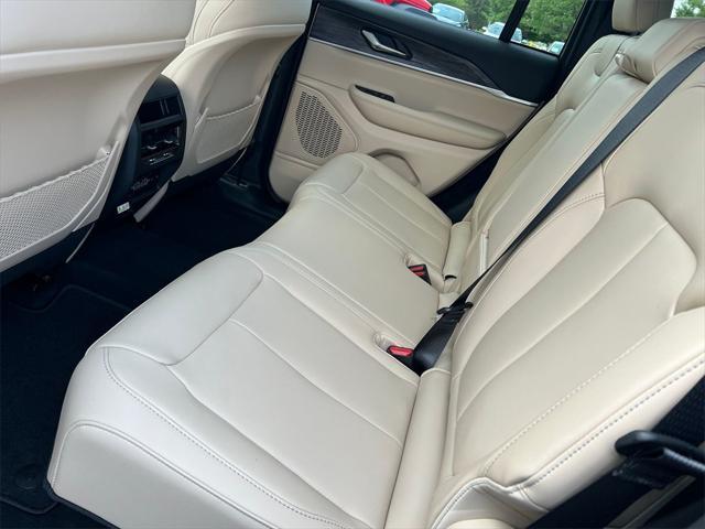 new 2025 Jeep Grand Cherokee car, priced at $48,936