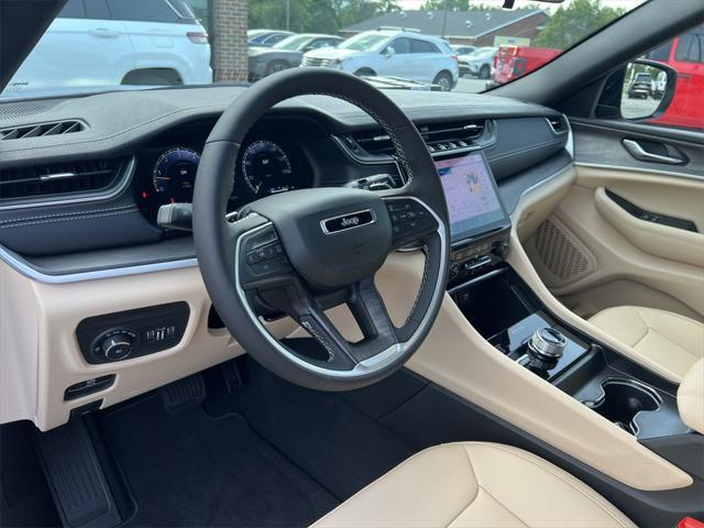 new 2025 Jeep Grand Cherokee car, priced at $48,936