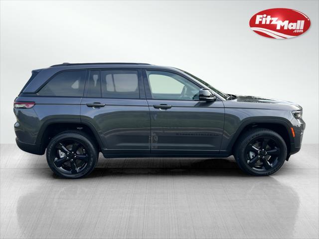 new 2024 Jeep Grand Cherokee car, priced at $44,629