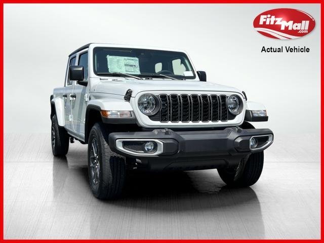 new 2024 Jeep Gladiator car, priced at $43,826