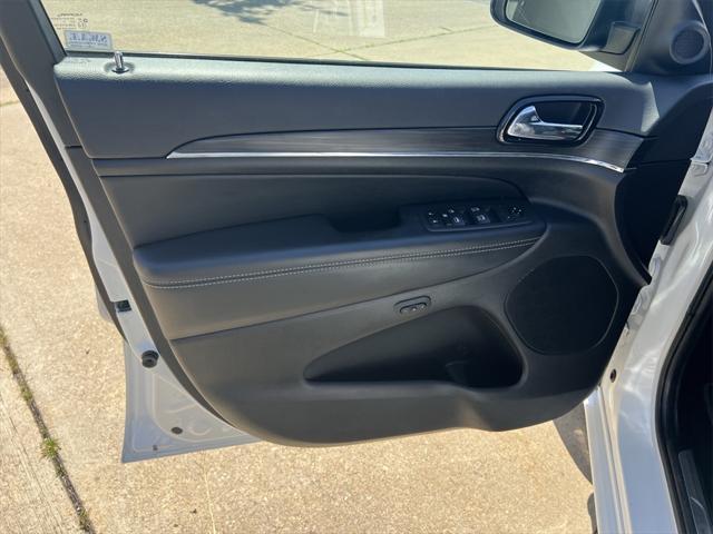 used 2021 Jeep Grand Cherokee car, priced at $29,899