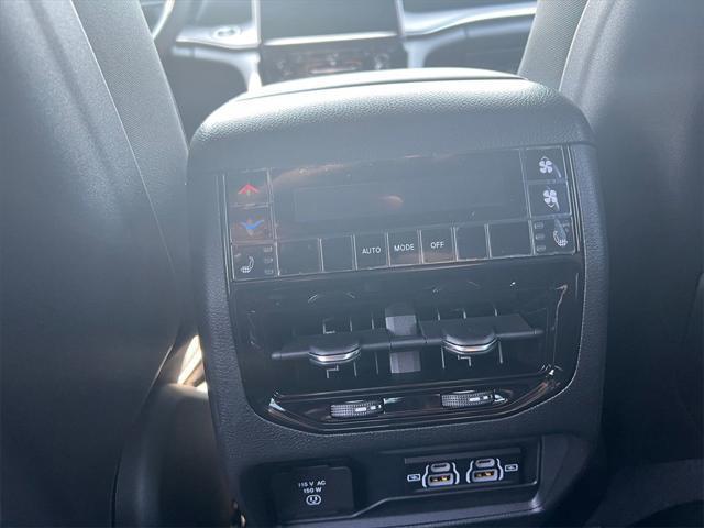 new 2025 Jeep Grand Cherokee L car, priced at $50,090