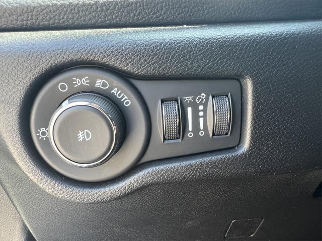 used 2024 Chrysler Pacifica car, priced at $31,899