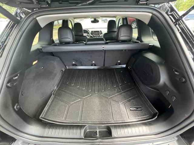 used 2022 Jeep Cherokee car, priced at $29,999