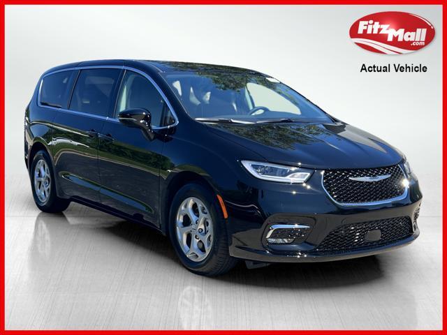 new 2024 Chrysler Pacifica car, priced at $49,656