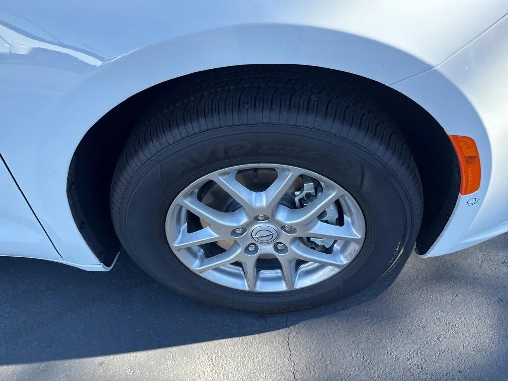 new 2026 Chrysler Pacifica car, priced at $44,435