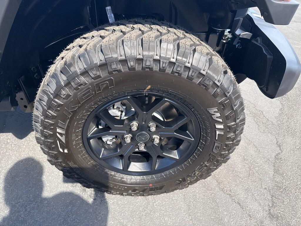 new 2025 Jeep Wrangler car, priced at $58,620