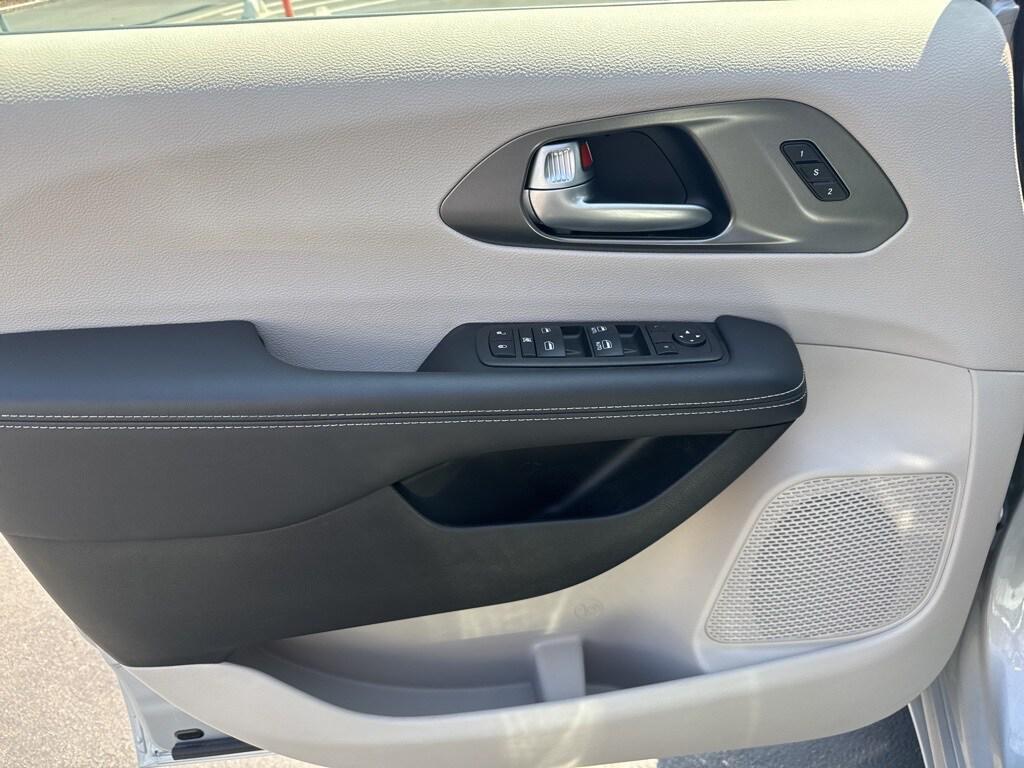 used 2024 Chrysler Pacifica car, priced at $37,990