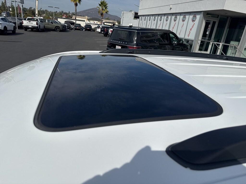 used 2024 Jeep Grand Cherokee car, priced at $31,990