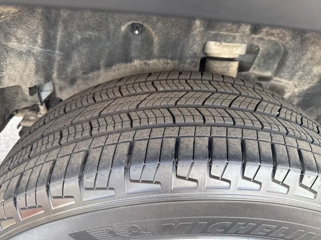 used 2024 Jeep Grand Cherokee car, priced at $31,990