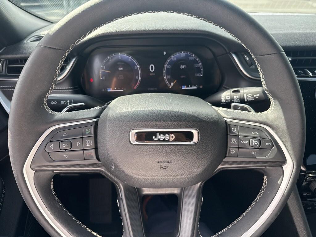 used 2024 Jeep Grand Cherokee car, priced at $31,990