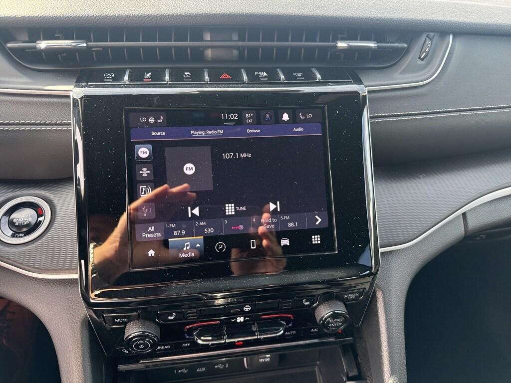 used 2024 Jeep Grand Cherokee car, priced at $31,990