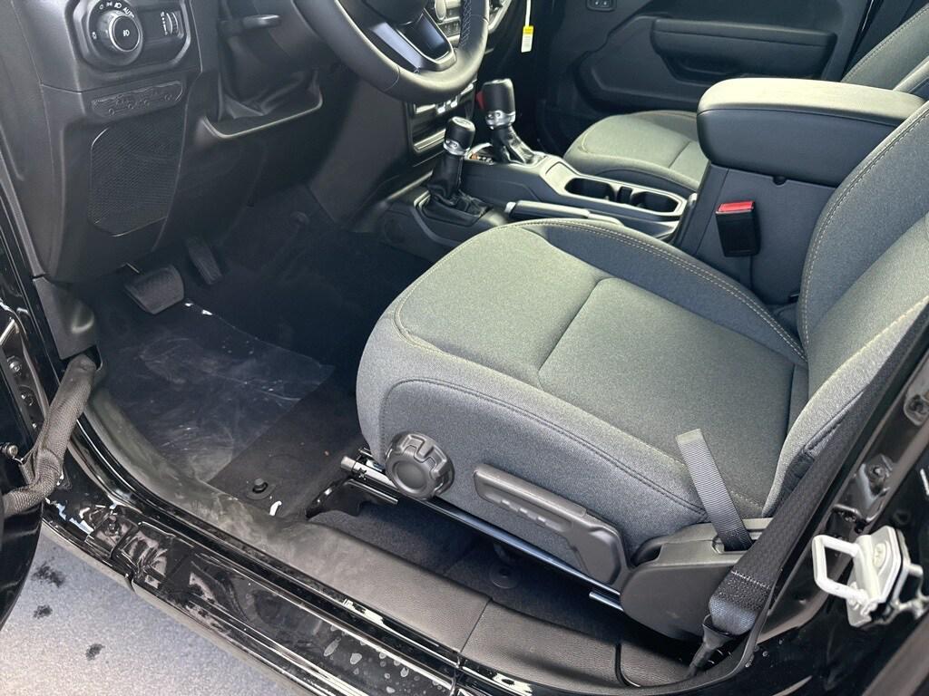 new 2025 Jeep Wrangler car, priced at $45,845