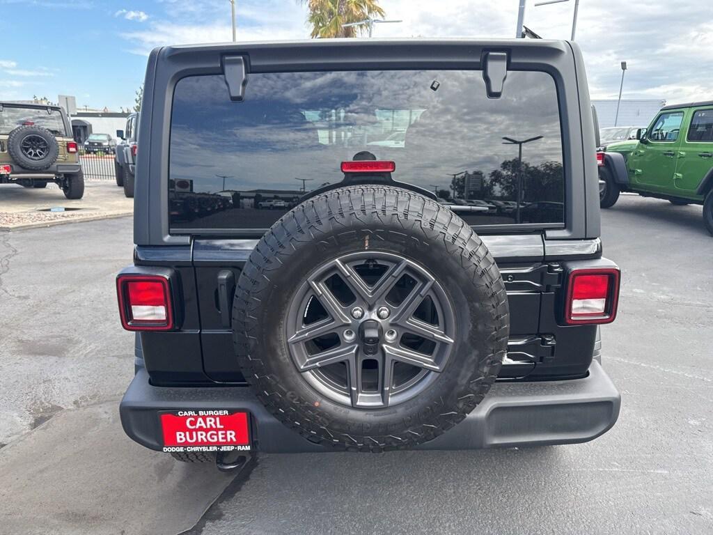 new 2025 Jeep Wrangler car, priced at $45,845