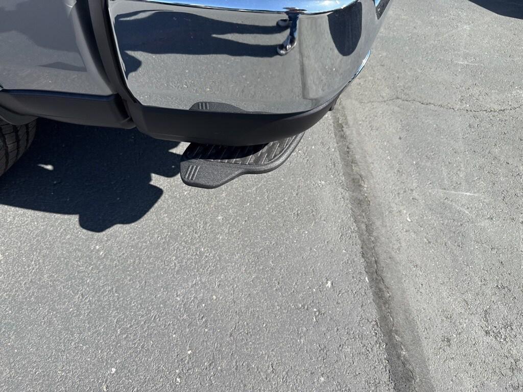 new 2025 Ram 1500 car, priced at $67,895