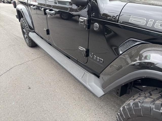 new 2025 Jeep Gladiator car, priced at $50,065